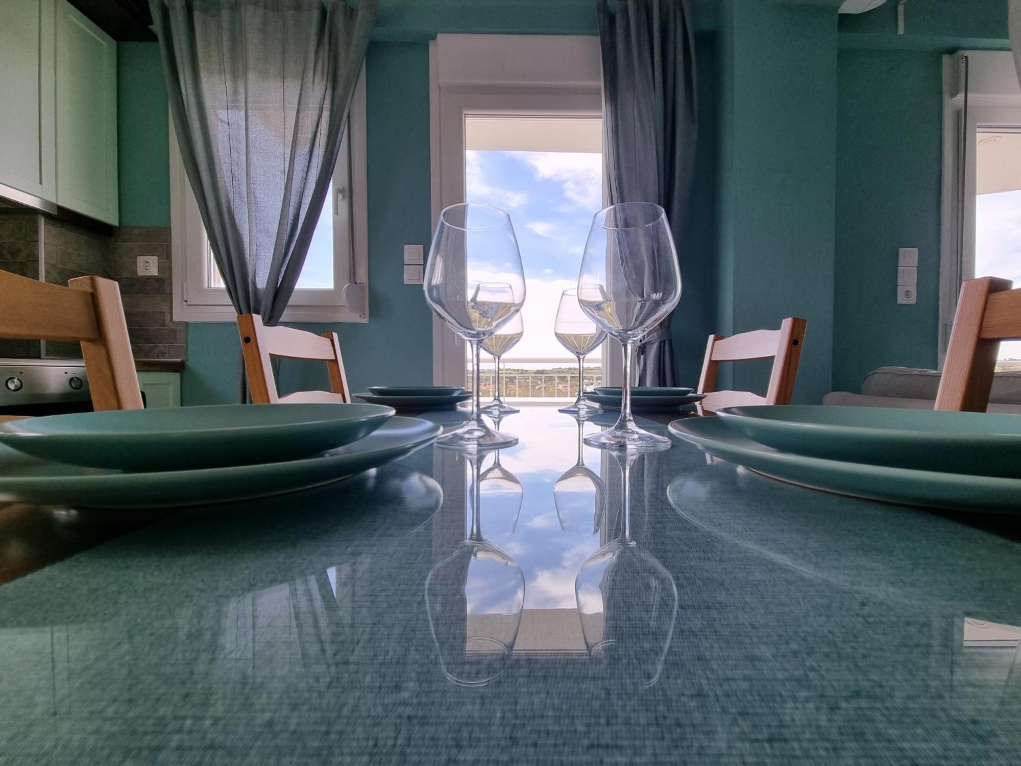 Tararas Apartments Nea Michaniona Room photo